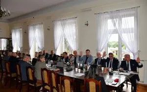 XXVII Sesja Rady Powiatu Miechowskiego - głosowanie nad uchwałą