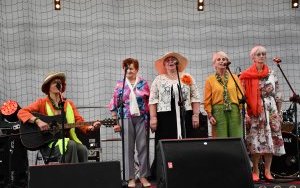 Senioralia Powiatu Miechowskiego - Rytmico Dance z Kozłowa