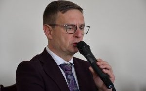 XXVIII Sesja Rady Powiatu Miechowskiego - Dyrektor LO Miech&oacute;w