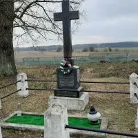 Mogiła powstańc&oacute;w styczniowych nieopodal Kosowa Poleskiego