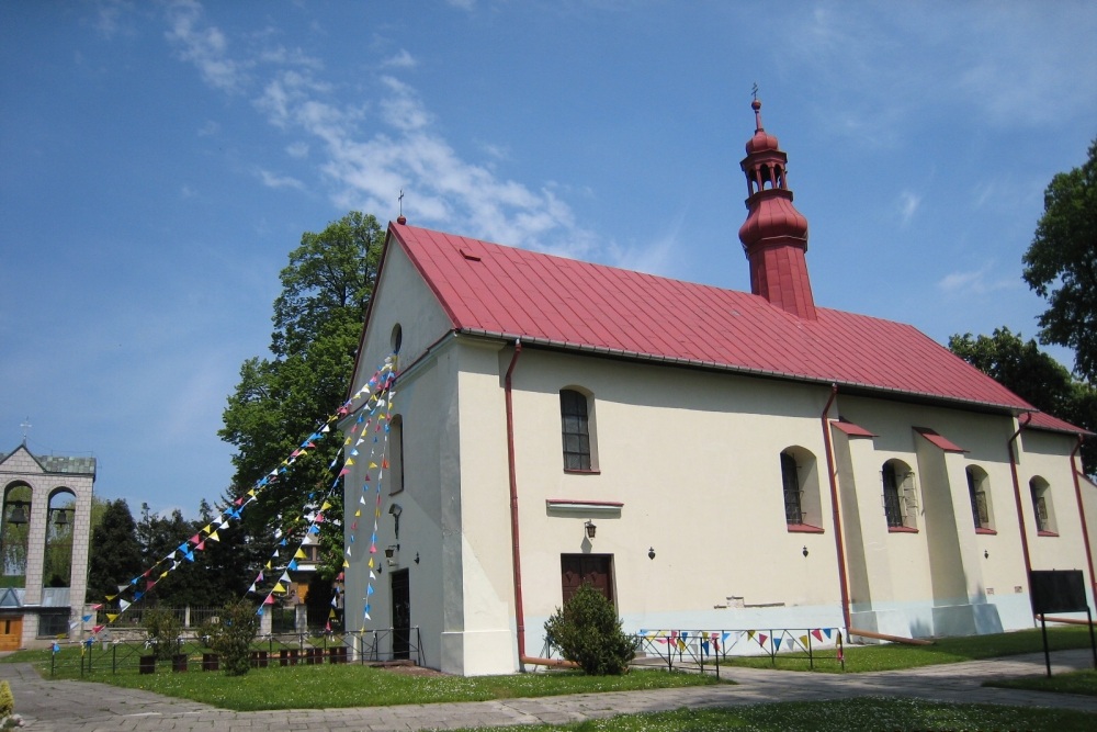 Kościół parafialny w Uniejowie wybudowany przez bożogrobców datowany na rok 1470