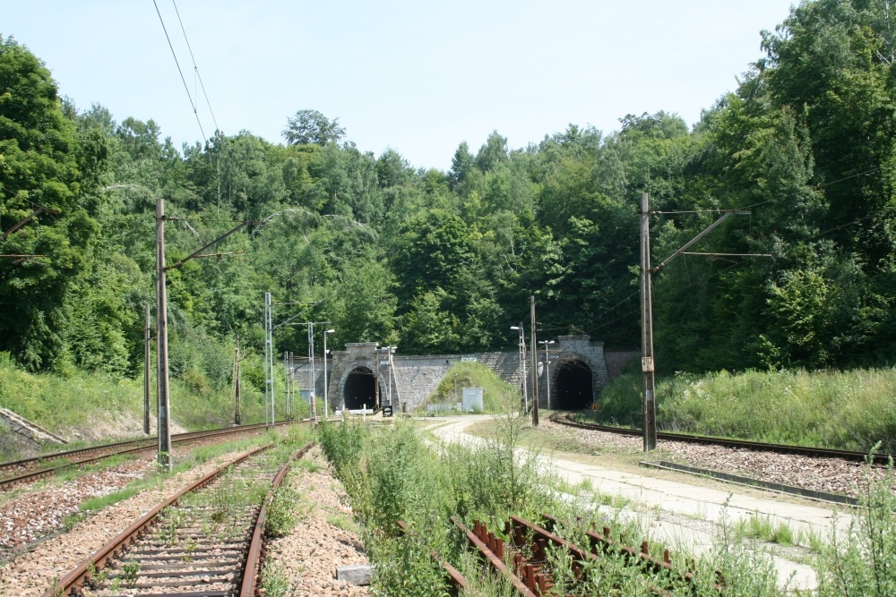 Stacja kolejowa Tunel