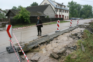 Nawałnica i gradobicie nad miechowskimi Racławicami