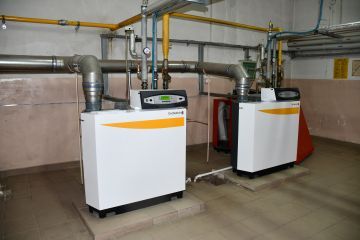 Nowoczesne i oszczędne źródła ciepła w szkołach powiatowych - Trzy nowe kotłownie gazowe w placówkach oświatowych Powiatu Miechowskiego