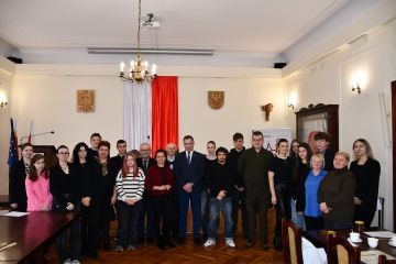 Powiatowy konkurs ekologiczny - rola owadów zapylających w zapewnieniu bytu istot żywych na ziemi