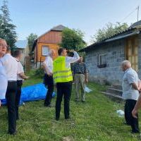 Przedstawiciele władz rządowych i powiatowych po gradobiciach na ziemi miechowskiej