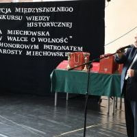 Ziemia Miechowska w Walce o Wolność - przemówienie Starosty Miechowskiego Jacka Kobyłki w ZS Nr 2 w Miechowie