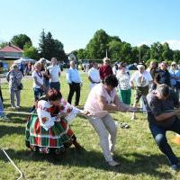Wybory Chłopa Roku 2024 - drużyna Stanisława Budzenia w przeciąganiu liny