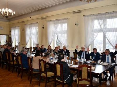 X Sesja Rady Powiatu Miechowskiego - głosowanie nad Uchwałą