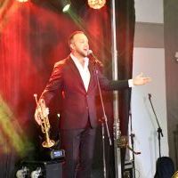 Koncert charytatywny dla Hospicjum - występ Mateusza Mijała